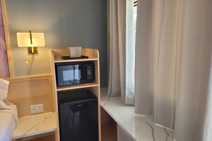 Room 76 of 88