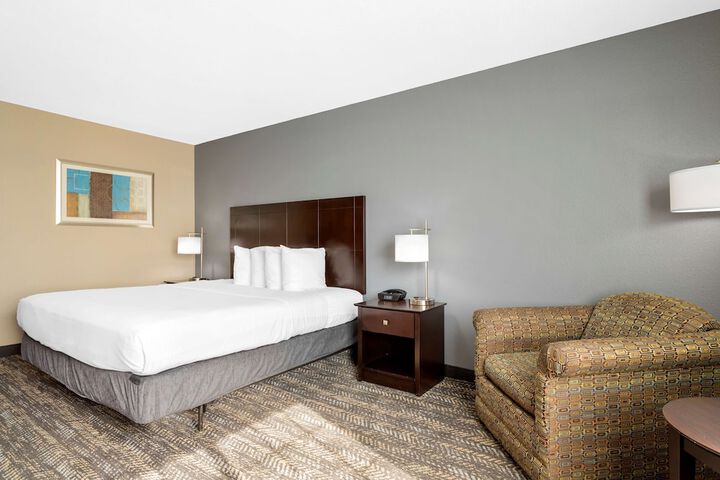 Room 16 of 22