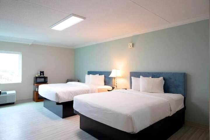 Room 10 of 47