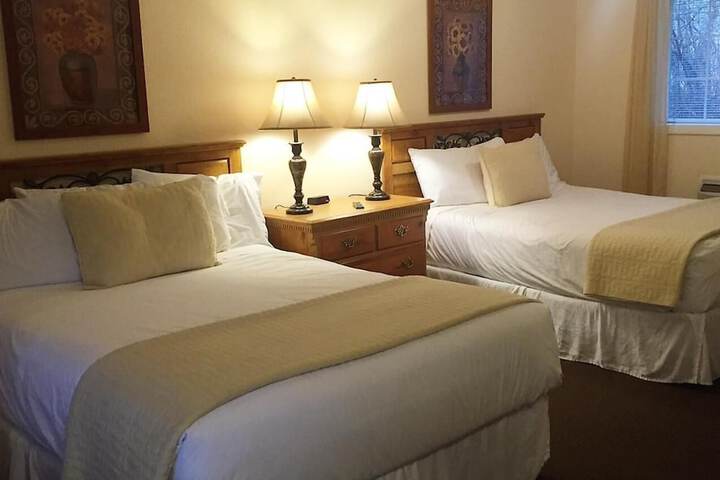 Strawberry Valley Inn