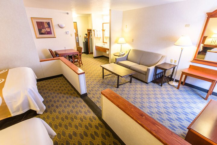 Room 54 of 71
