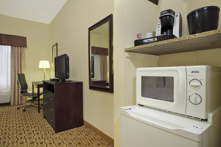 Holiday Inn Express Boonville by IHG