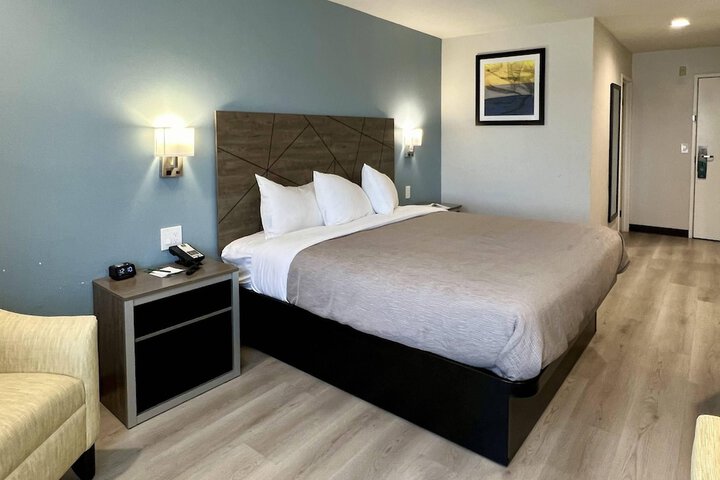Quality Inn Tracy I-205
