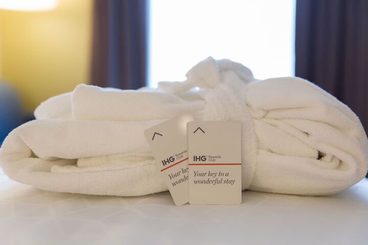 Holiday Inn Express & Suites Brampton by IHG