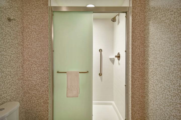 Room 29 of 44