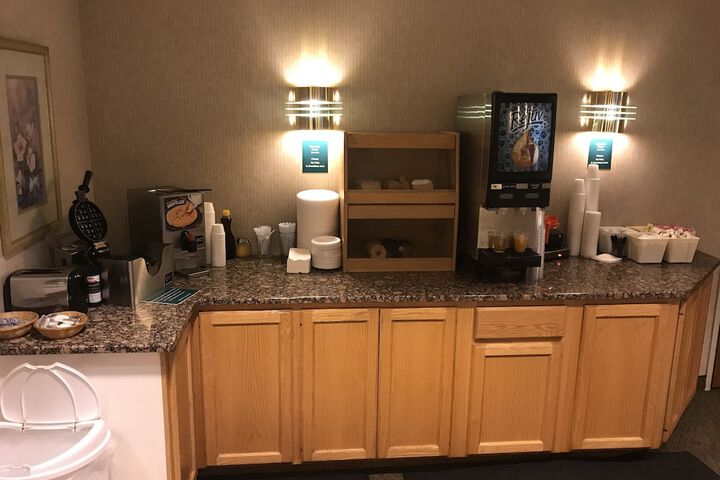 Breakfast/Coffee Service 41 of 46