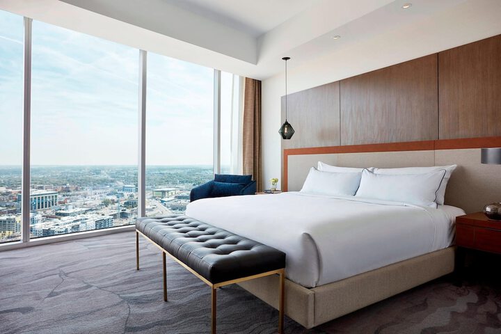 Room 44 of 128