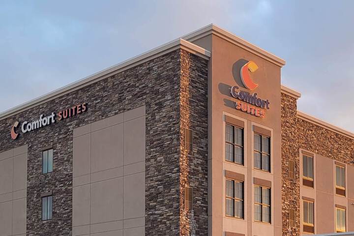 Comfort Suites Fargo Medical Center