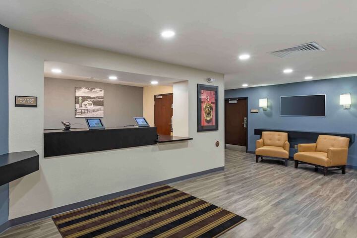 Extended Stay America Select Suites - Milwaukee - Waukesha