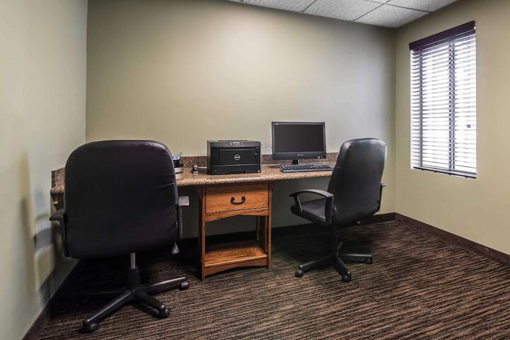 Business Center 24 of 24
