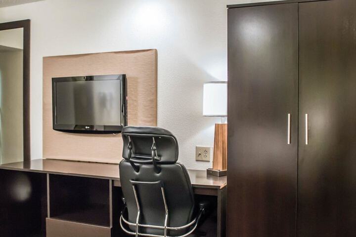 Room 20 of 38