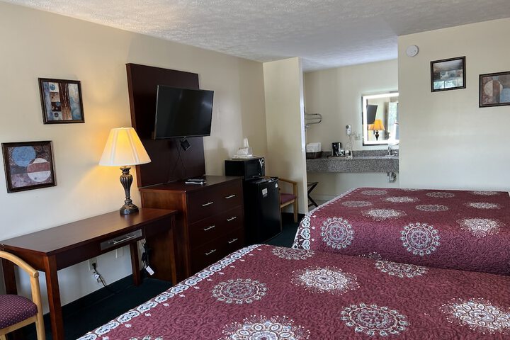 Room 8 of 23