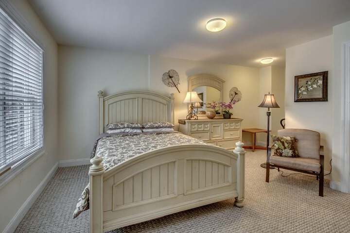 Room 118 of 133