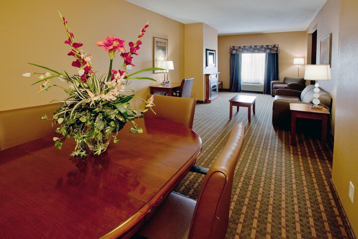 Room 15 of 34