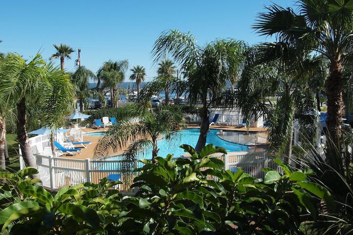 Pool 2 of 68
