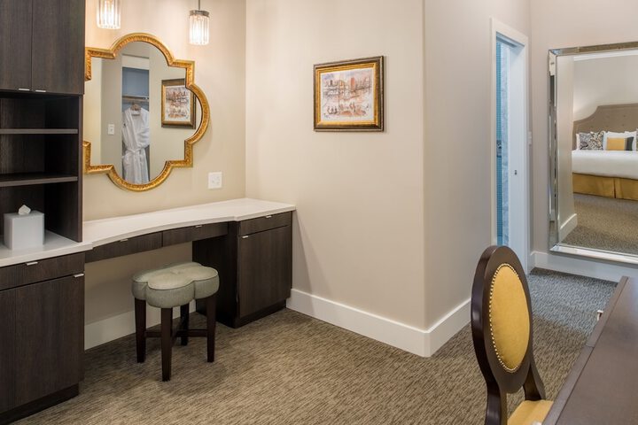 Room 20 of 62