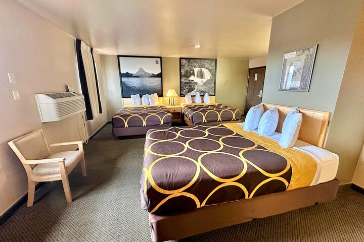 Room 31 of 46