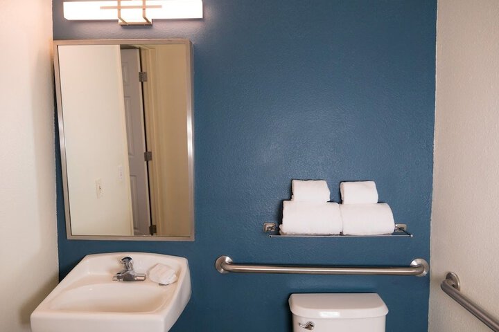 Room 43 of 44