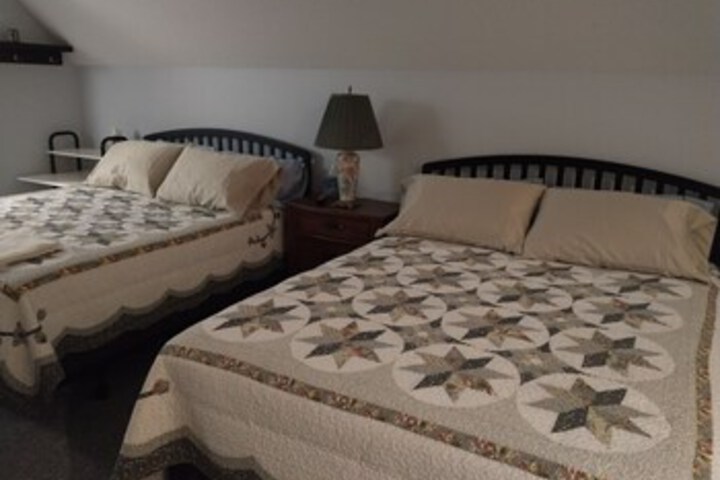 FOUR MILE BED & BREAKFAST