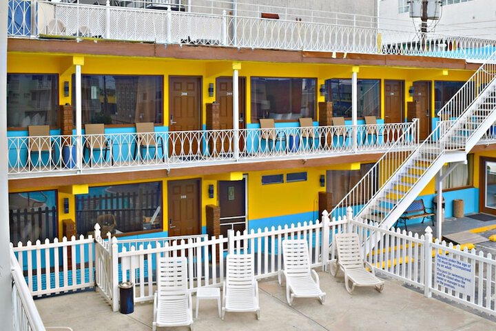 Terrace/Patio 18 of 19