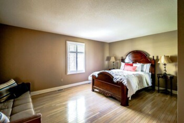Niagara Falls Lakeview house