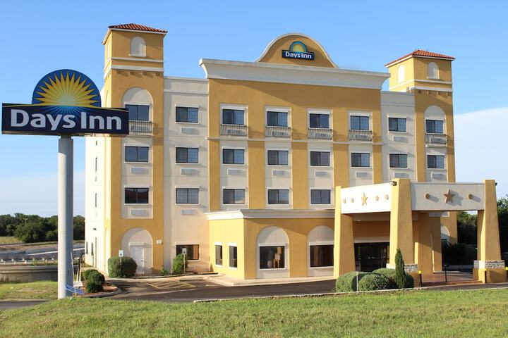 Hotel 3 of 29
