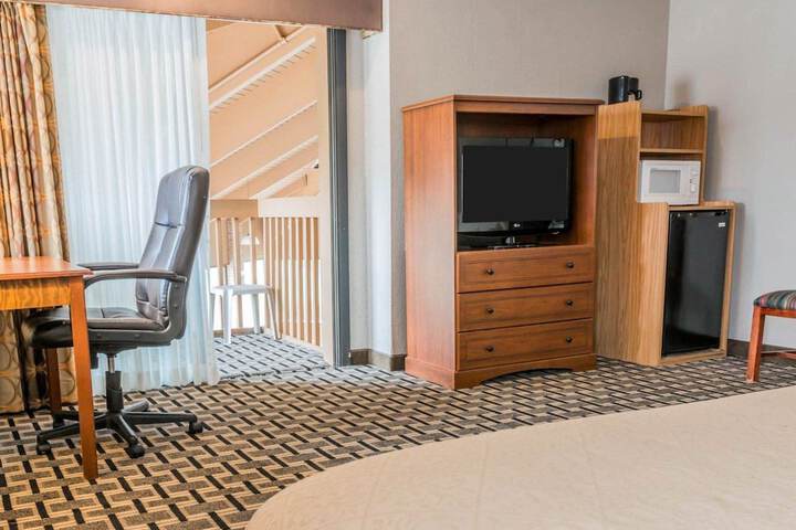 Quality Inn Grand Rapids North