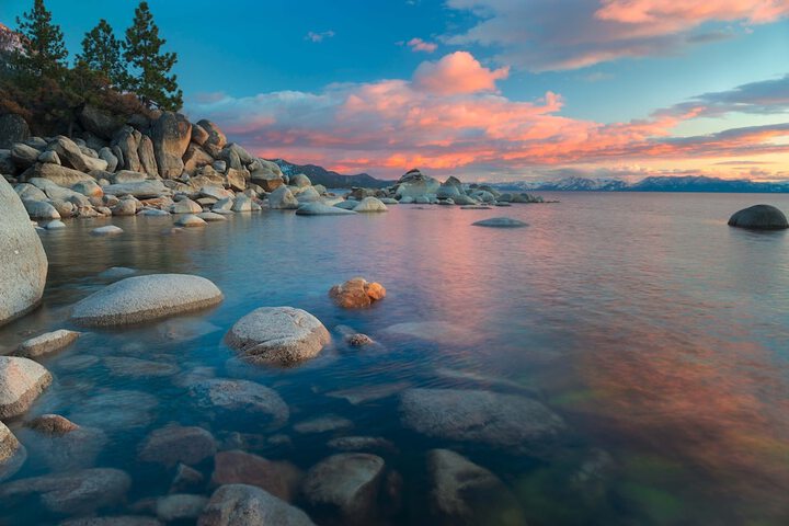 Crystal Charm Amazing 3 BDR Condo Close to Beaches Casinos, & Skiing!