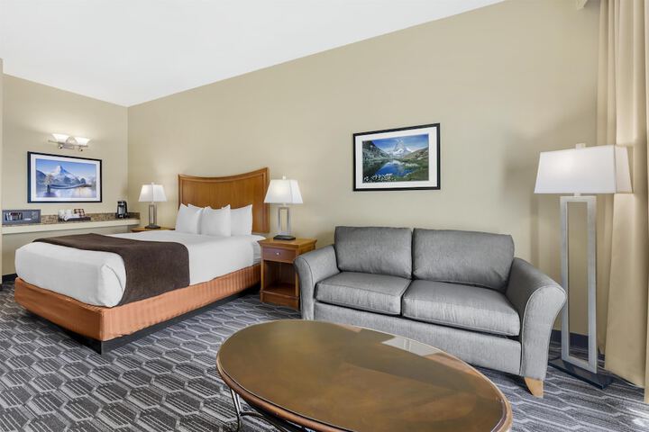 Best Western Plus Swiss Chalet Hotel & Suites