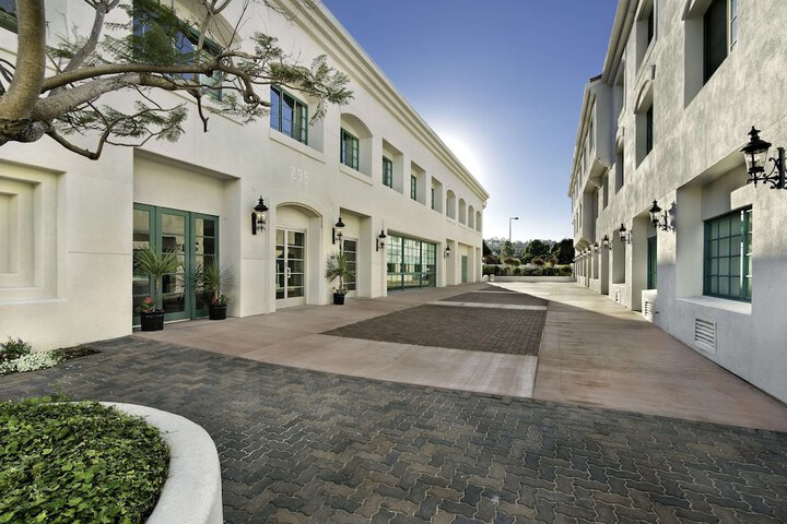DoubleTree by Hilton San Pedro - Port of Los Angeles