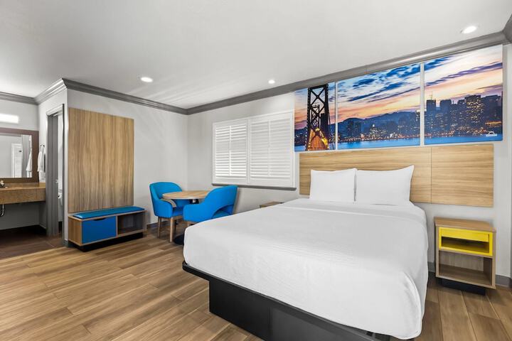 Days Inn by Wyndham San Francisco S / Oyster Point Airport