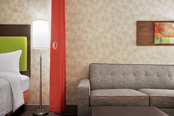 Home2 Suites by Hilton Woodbridge Potomac Mills