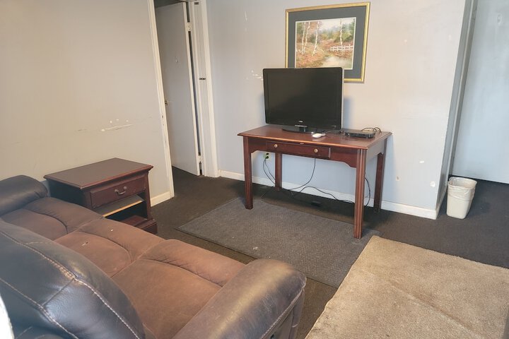 Room 11 of 17