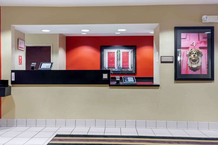 Hotel Interior 7 of 28