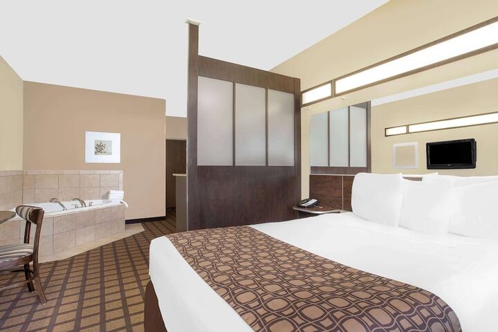 Room 14 of 38