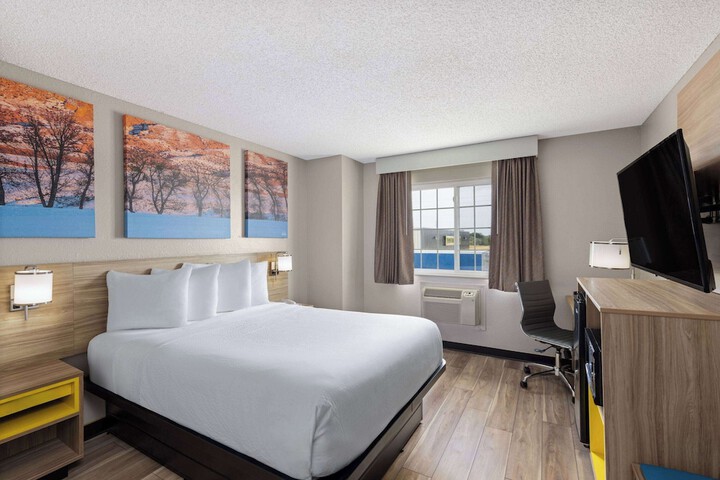 Days Inn by Wyndham Miami