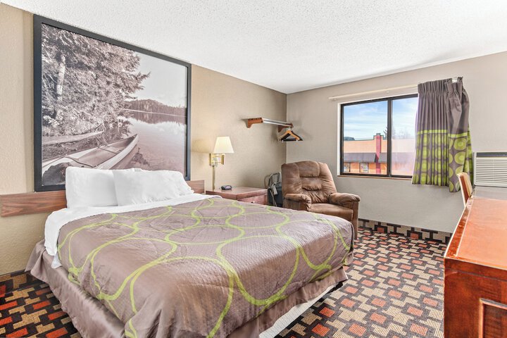 Room 17 of 20