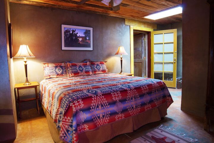 Room 16 of 31