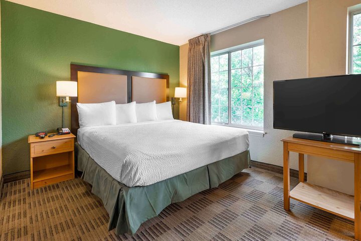 Extended Stay America Suites Newark Woodbridge