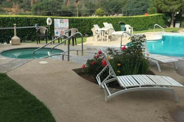 Pool 14 of 66
