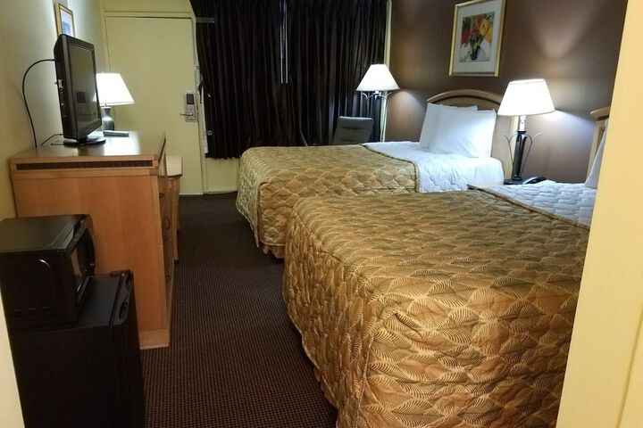 Room 15 of 15