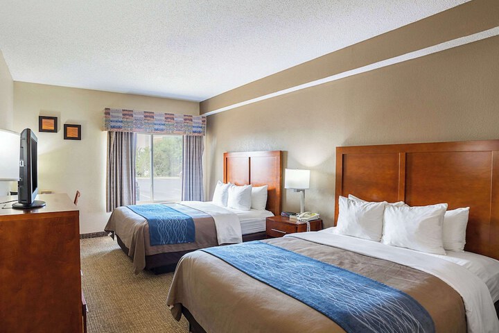 Room 21 of 33