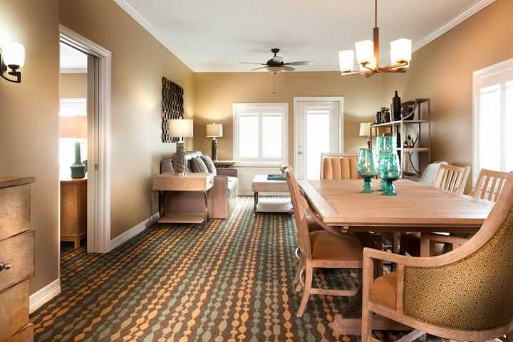 Kemah Boardwalk Inn