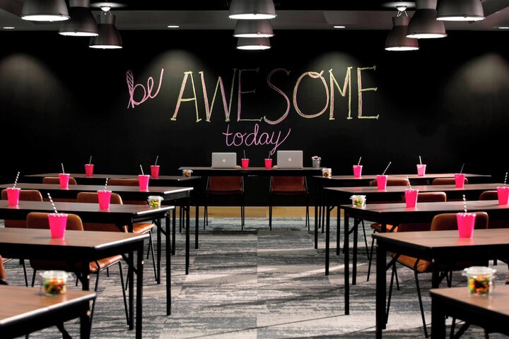 MOXY Phoenix Tempe / ASU Area