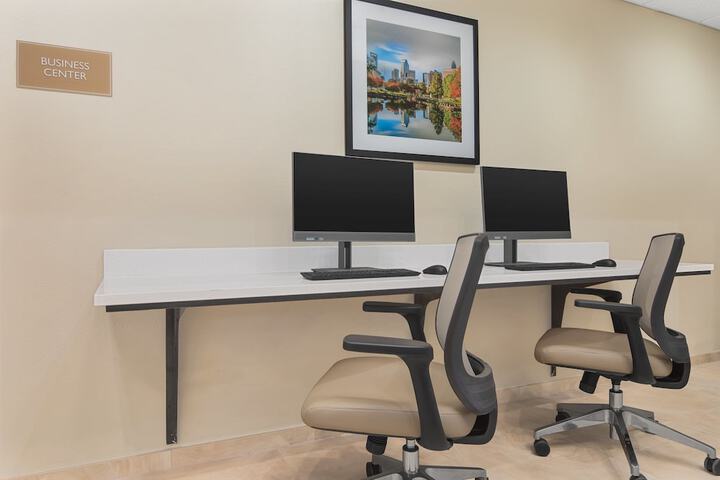 Business Center 29 of 31