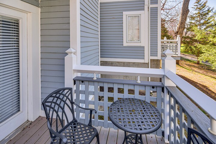 Norwich Vacation Rental w / Golf Course Views!