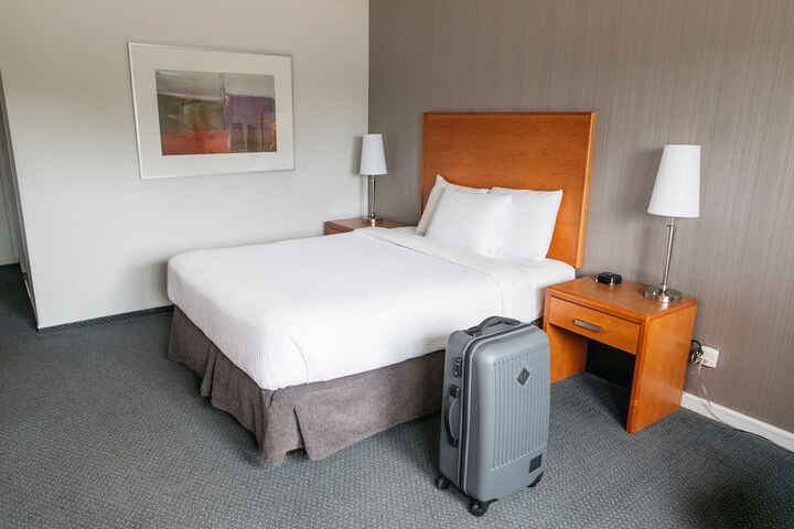 Room 10 of 40