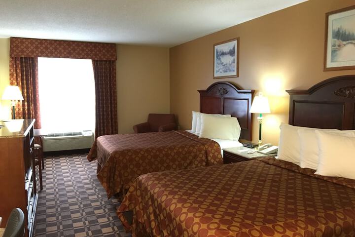 Cabot Inn & Suites