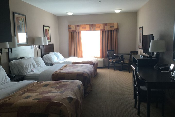 Room 25 of 42