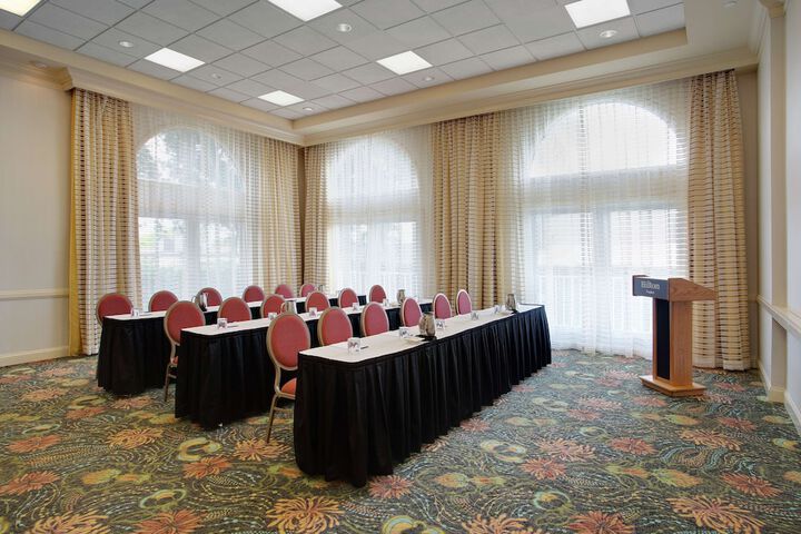 Hilton Naples